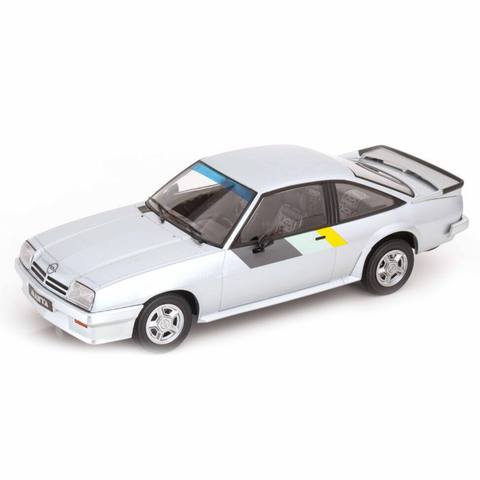 Opel Manta i240 Argent