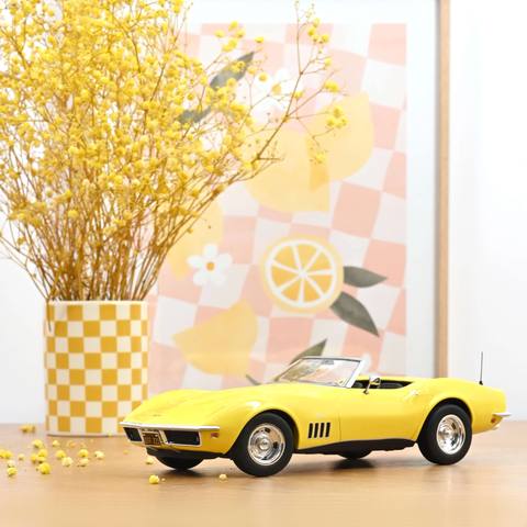 Corvette Convertible Daytona Yellow No reviews