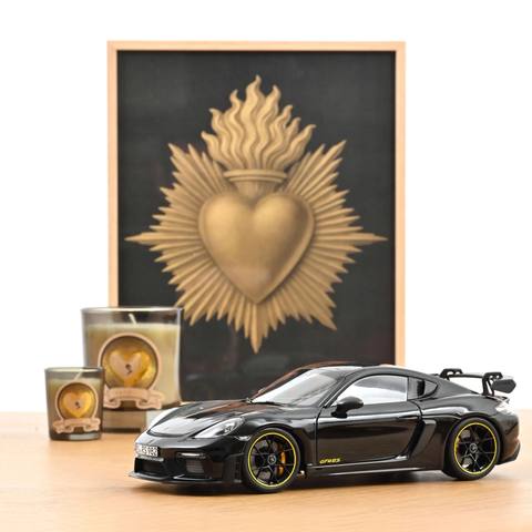 Cayman GT4 RS w/Weissach Pack