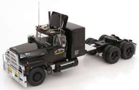 Mack RL 700L