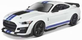 Mustang Shelby GT500, white/blue/black