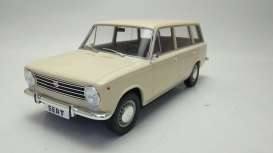 124 Familiar, cream with brown interior