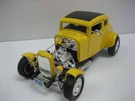 1932 Ford Hot Rod, yellow (American Grafitty colours).