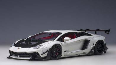Walk LB-Works Lamborghini Aventador Limited Edition