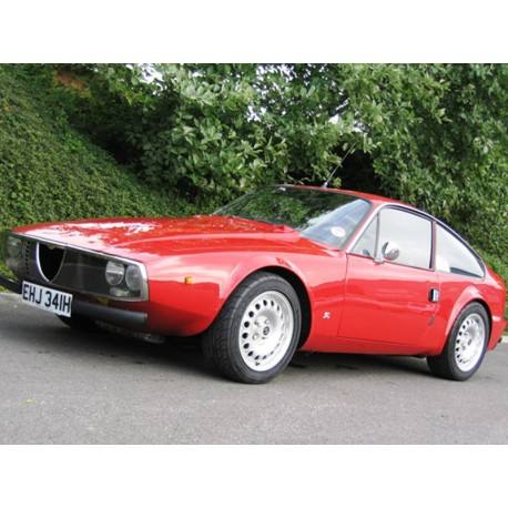 GT 1300 Junior Z Rouge + Show-case