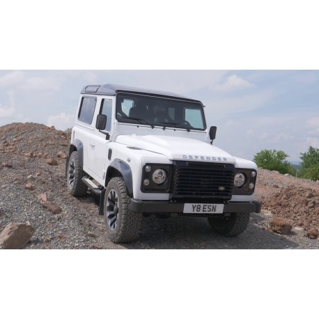 Defender 90 Works V8 70th Edition