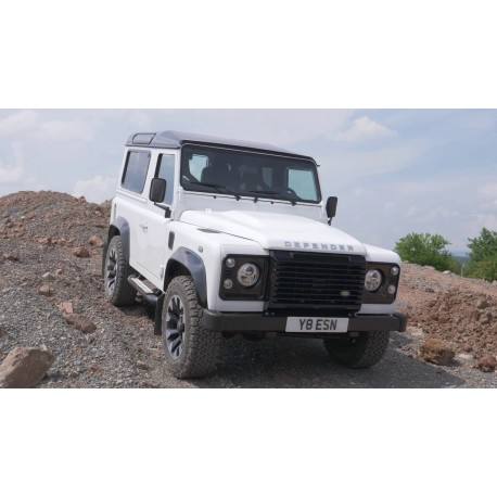 Land Rover Defender 90 Works V8 70th Edition