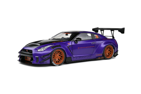 GT-R (R35) W/ Liberty Walk Body Kit 2.0