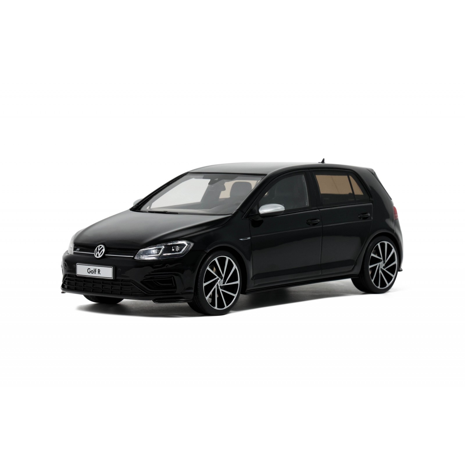 Golf VII R 5 doors Deep Black LC9X